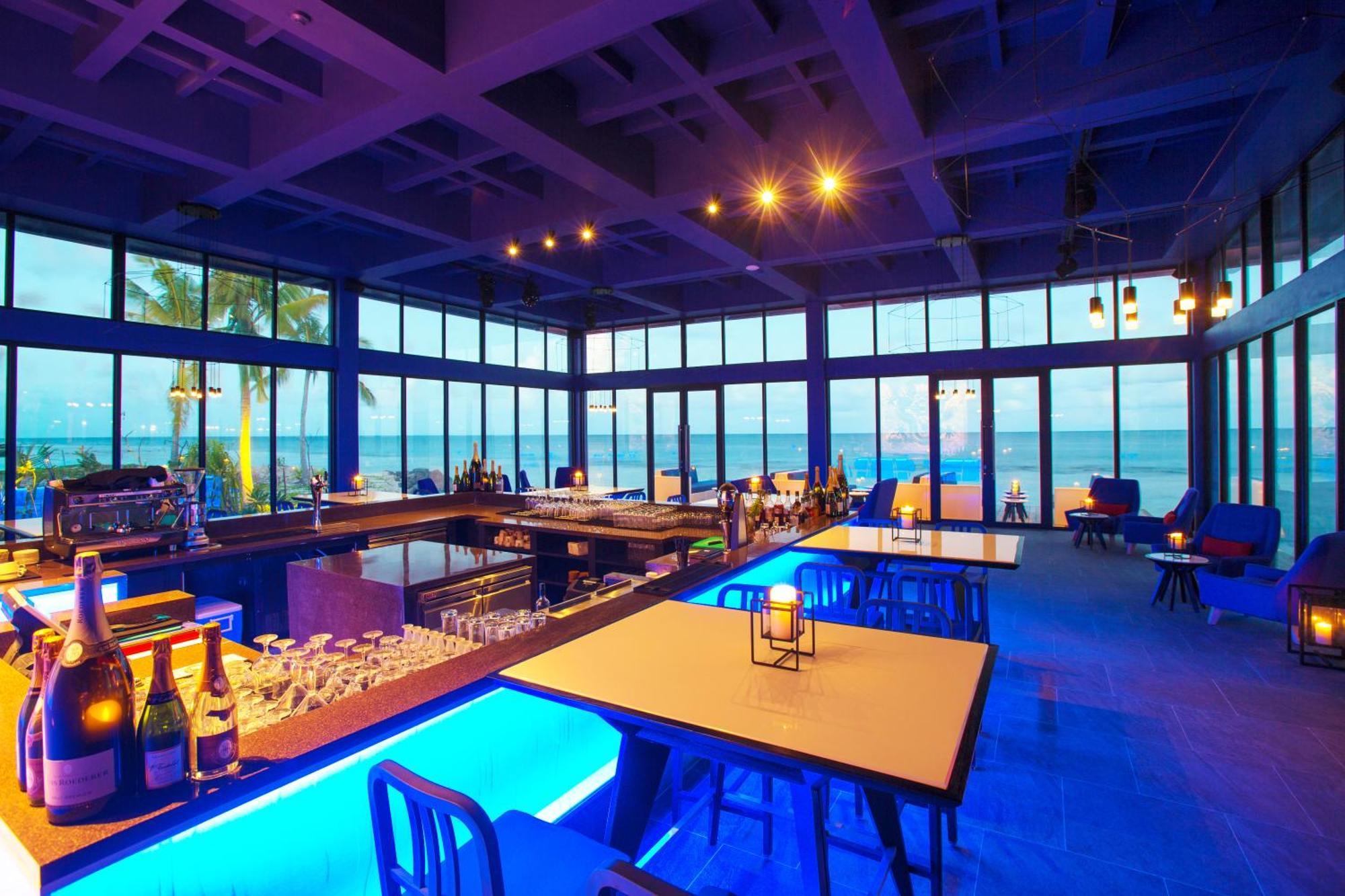 Kandima Maldives Kudahuvadhoo Eksteriør billede The interior of the restaurant