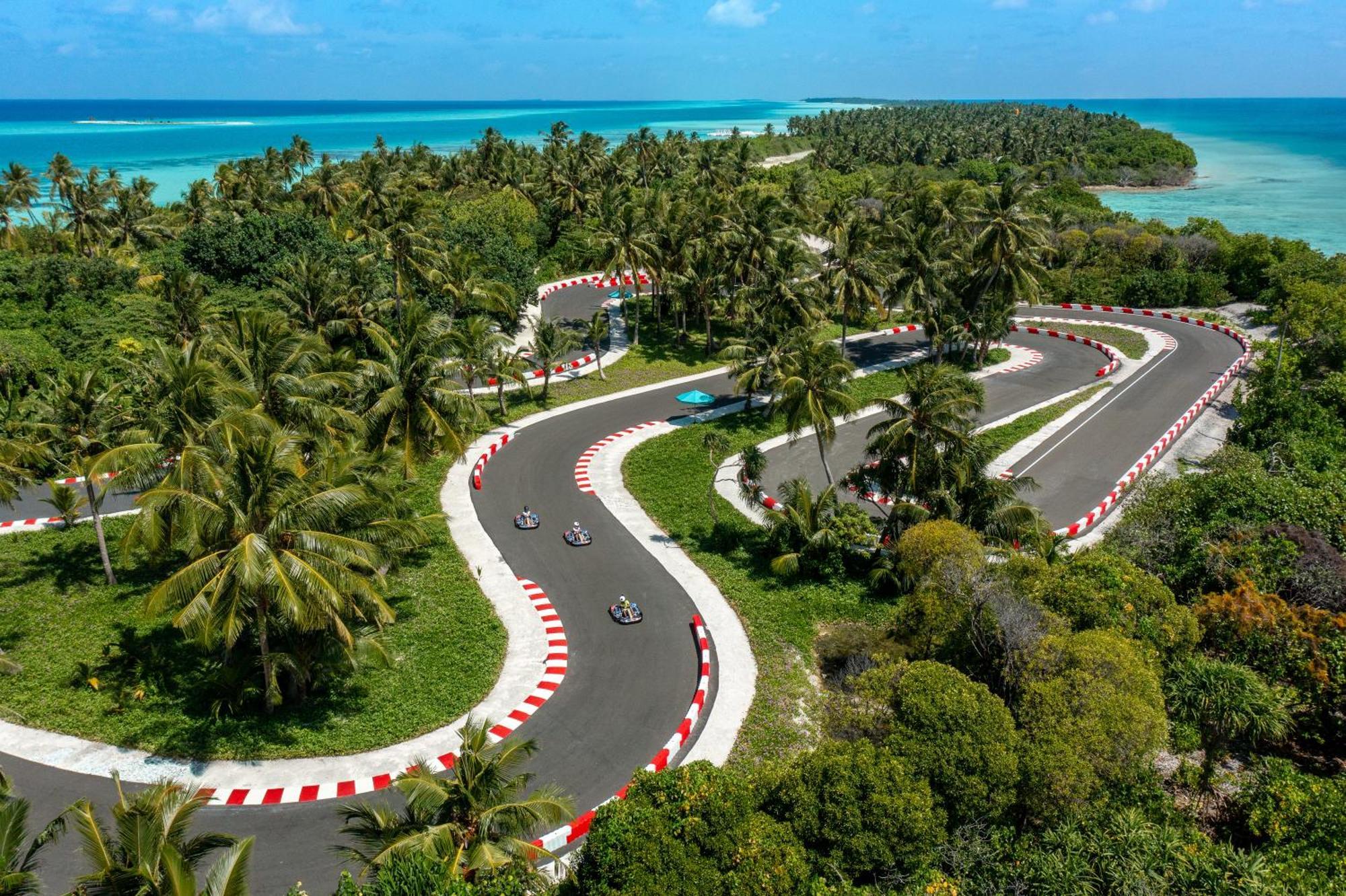 Kandima Maldives Kudahuvadhoo Eksteriør billede Veladhoo International Motor Sport Track